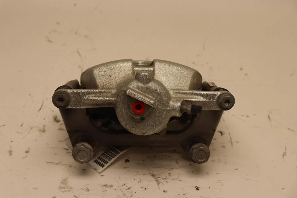 PINZA DE FRENO LADO PASAJERO DELANTERO DERECHO VOLKSWAGEN VW PASSAT 2021-2022 OEM Foto 1 de 4