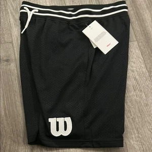 Wilson Black youth Shorts Large - Picture 1 of 5