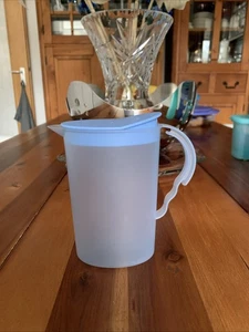 Tupperware Junge Welle Milch Sahne Kännchen 300 ml 12Lx12Hx6cm.B - Bild 1 von 16