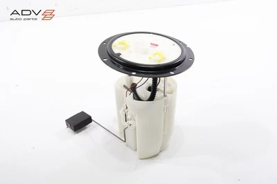 Unidad de bomba de tanque de gasolina Lexus LS460 2007-2017 OEM Foto 1 de 4