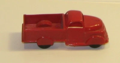 Camioneta pick-up manoil p-9 roja de plástico de colección Foto 1 de 4