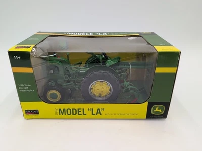 1/16 SpecCast Toy 1942 John Deere LA tractor With Leaf Spring Cultivator  - Image 1 of 4