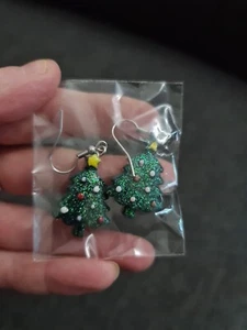 Brand New Glittery Christmas Tree Christmas Earrings - Picture 1 of 3