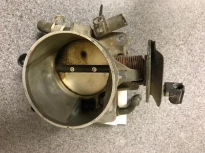 Chevy GMC Silverado Sierra Suburban 2000-2002 carrocería del acelerador montaje 1500 5,3 L Foto 1 de 2