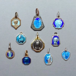 Set of religious medals for resale and DIY. Virgin Mary. Antique Enamel Pendant. - Picture 1 of 4
