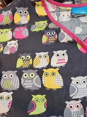 SCRUBS HQ XL CUTE OWLS 🦉 SCRUB TOP!! 🦉 MEDICAL DENTAL VET TECH!🦉GUC! 😷👌!!  - Image 1 of 4
