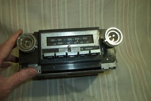 Camión OE Delco AM/FM, Chevy/GMC 1978-87 modelo 16009960 - Imagen 1 de 3