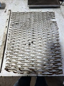 Cub Cadet IH Original Grill - Picture 1 of 5