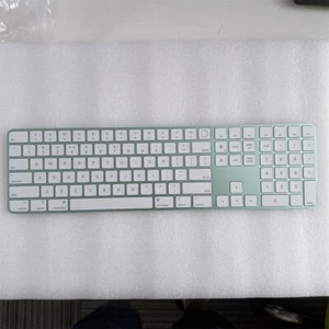 Magic keyboard with touch id - Picture 1 of 3