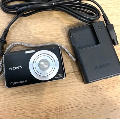 Sony Cyber shot DSC-W190 12.1MP 3x Compact Digital Camera Black F/S From Japan - Image 1 of 4