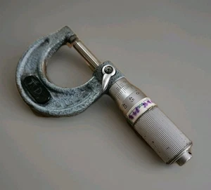 Mitutoyo 103-125 Micrometer M115 0-25 mm Range 0.01mm Grad - Picture 1 of 4