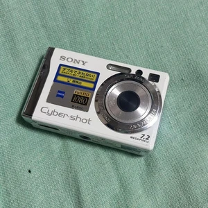 Sony Cyber-shot DSC-W80 fotocamera digitale zoom 3x 7,2 megapixel - Foto 1 di 4