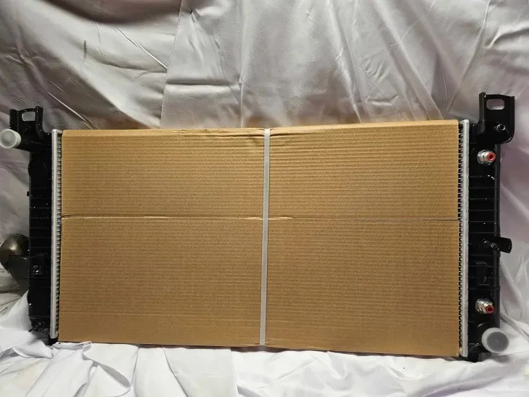 Radiador de aluminio 34" 1999-2013 Chevy GMC Cadillac Silverado Sierra Escalade V8 Foto 1 de 3