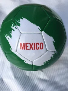 Kaufen Sie einen Mexico Fußball DRIBBLING - Größe 5 - offizielle Größe. Handschuhe GRATIS erhalten - Bild 1 von 11
