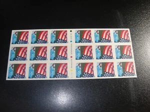 USA 2000 Sc#3495a 34c Flag over Farm Booklet of 18 Stamp MNH XF - Picture 1 of 1