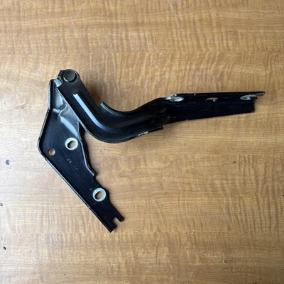 OEM VOLKSWAGEN VW PASSAT 2016-2019 HOOD HINGE LEFT SIDE 2T2T - Image 1 of 4