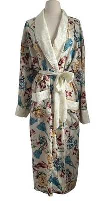 Bata Jacquard Floral Borla Victorias Secret De Colección Talla M/L Cinturón Manga Larga Foto 1 de 4