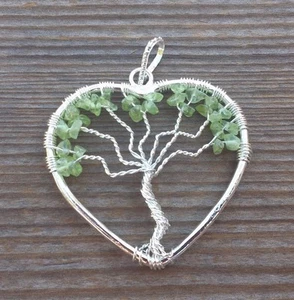 HEART STYLE PERIDOT TREE OF LIFE WIRE WRAPPED PENDANT STONE GEMSTONE - Picture 1 of 3
