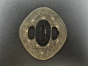 Tsuba Japanese Sword Part Design Arabesque Chrysanthemum Iron Guard Samurai - Picture 1 of 5