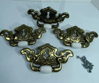 Cajón abatible vintage CUATRO cerradura tiradores porcelana blanco latón oblongo Foto 1 de 4