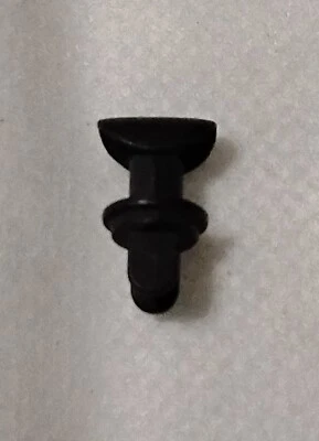 LIONEL POSTWAR 6517-7 WRECKER CABOOSE SMOKE STACK DIECAST - Image 1 of 2