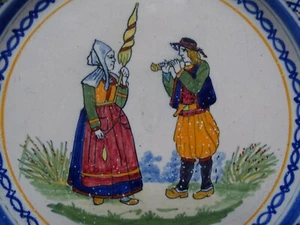 VINTAGE BEAUTIFUL AMAZING PLATE CERAMIC HENRIOT QUIMPER FRANCE COUPLE BRETON - Picture 1 of 9