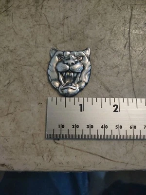 1995-1997 OEM Jaguar X300 XJ6 XJR XJ12 VDP Steering Wheel Growler Emblem Badge - Image 1 of 4