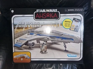 Kenner STAR WARS ASHOKA NUOVO REPUBKIC E-WING & KE4-N4 nave e personaggio Disney Hasbro - Foto 1 di 5