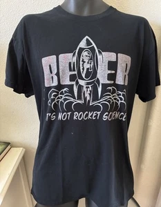 Vintage rotes Yeti Brewing Co BIER IST KEINE RAKETE WISSENSCHAFT Mitarbeiter Uniform T-Shirt L - Bild 1 von 7