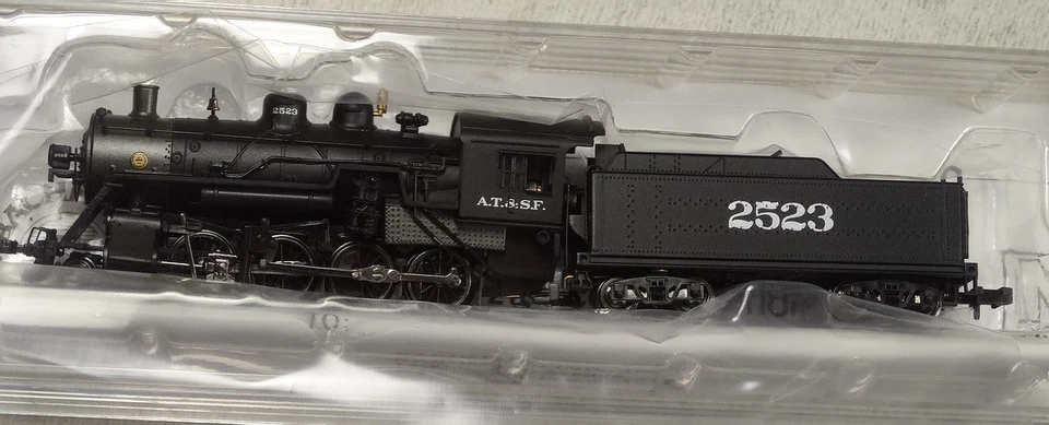 Bachmann Spectrum 2-8-0 Consolidation, Santa Fe #2523, New in Box - Image 1 of 3