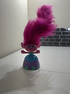Princess Poppy From Trolls Movie Light Up and Sound Long Haired Doll Kids Toy