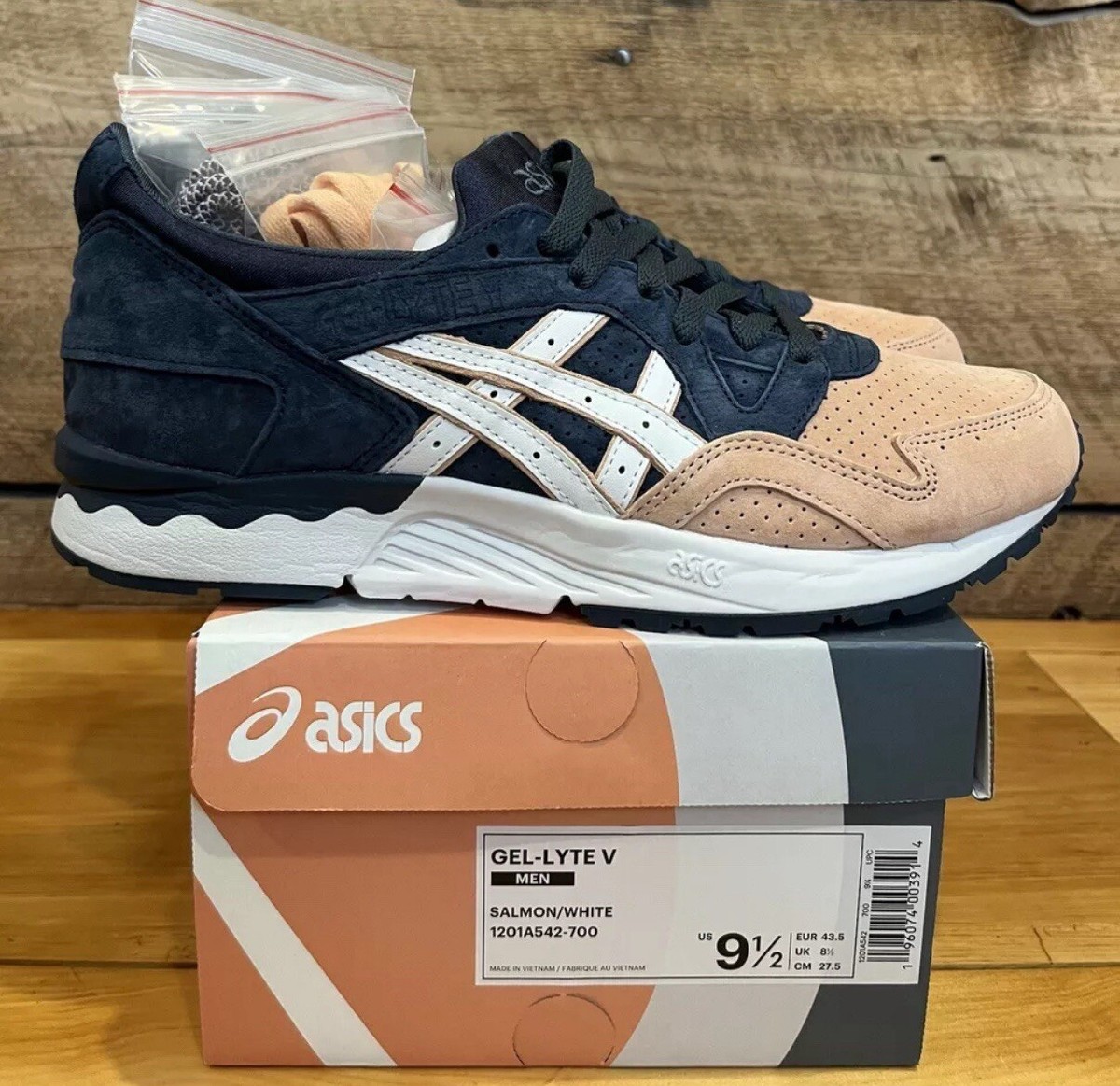 ASICS Kith x Gel Lyte 5 Salmon Toe for Sale - Authenticity ASICS Kith x Gel Lyte 5 Salmon Toe for Sale - Authenticity