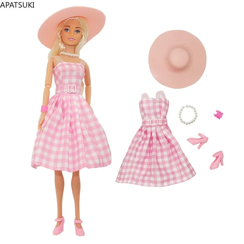 MARKENLOS Movie Light Pink Outfits für Barbie Puppe Kariertes Kleid Hut Halskette Schuhe