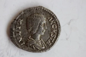 Monnaie Romaine Denier argent JULIA DOMNA (+217)  (33605) - Picture 1 of 2