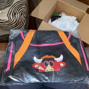 2025 Chicago Bulls Benny The Bull Stadium Giveaway Duffle Bag February 22 NEW - Picture 1 of 1