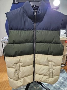 ONLY & SONS - ONSMELVIN LIFE PUFFER VEST SIZE SMALL - Picture 1 of 2