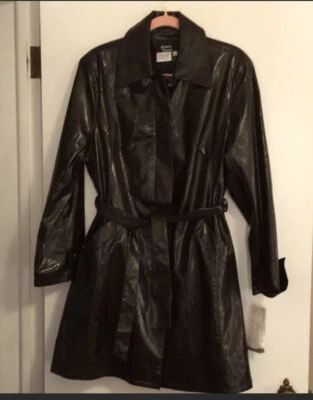 TRINCHERA CON CINTURÓN TEXTURIZADO COCODRILO MARRÓN Foto 1 de 4