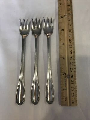 Clinton Silverplate Wm Rogers & Son International 3 Cocktail Forks 5-3/4” EXC! - Image 1 of 4