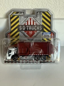 GREENLIGHT 1/64 RED AND WHITE 2019 MACK LR REFUSE AND RECYCLE TRUCK - Picture 1 of 1