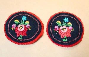 PAIR OF BEAUTIFUL HUNGARIAN MATYÓ ROSE WOOL FELT FLORAL EMBROIDERY 11cm - Bild 1 von 4