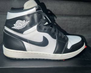 air jordan 1 high retro black and white