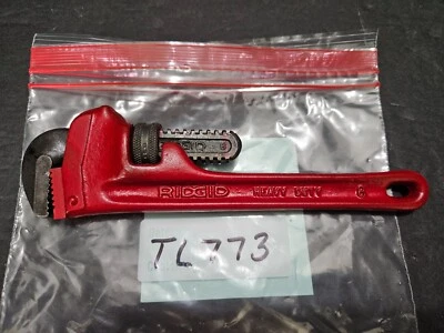 VINTAGE RIDGID HEAVY DUTY 8" PIPE WRENCH MADE IN USA (TL773) - Image 1 of 3