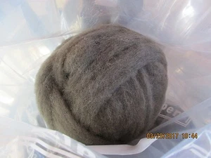 Dark Gray - Hand-dyed Texel Wool Roving for Felt, Spin, Knit Crafts! - 8 oz bags - Picture 1 of 3