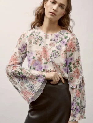 Massimo Dutti Floral Blouse Flutter Bell Sleeve Feminine Flowy Ruffle Sz. 4 NWT  - Image 1 of 4