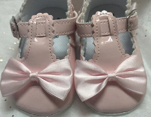 Baby Girl Shoes Size 3 Beautifull and Delicate Color Pink - Picture 1 of 9