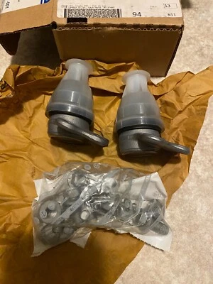 (1) One Original NOS Mopar 2000-2003 Dodge Dakota 4x4 Upper Ball Joint Set - Image 1 of 4