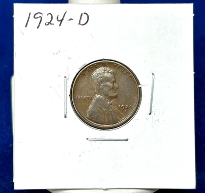 1924-D Wheat Cent - Higher Grade - Chocolate Brown - Scratch OBV - Image 1 of 4