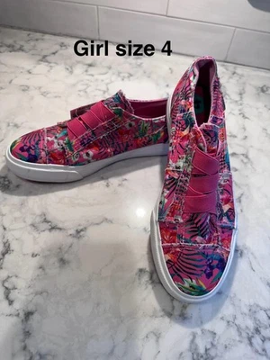 Blowfish Malibu kid youth floral slip on sneaker size 4 stretch goring panel - Image 1 of 4