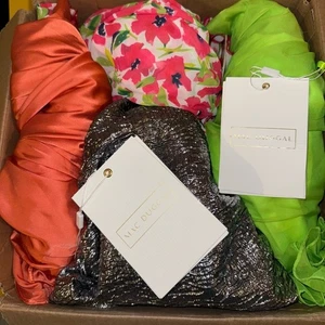 Mac DUGGAL Reseller Bundle Box Lot 4 - Bild 1 von 5