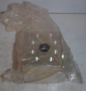 Caterpillar 83DP3 Pister Steuerblock Hydraulikventil Hydraulikvalve Neu/ New  - Bild 1 von 7